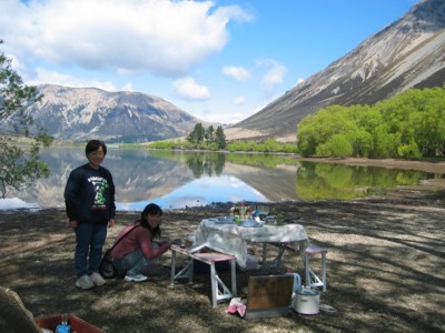 Picnic lunch in the Southern Alps